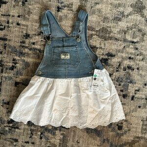 NWT Oshkosh B’gosh Denim and White Eyelet Jumper. Size 2T